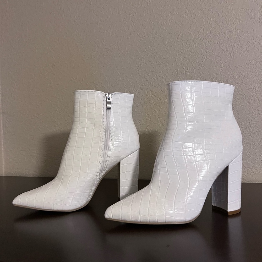 White faux snake print ankle booties. NEVER WORN